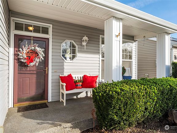 4th image of 14433 Riverwalk Drive E