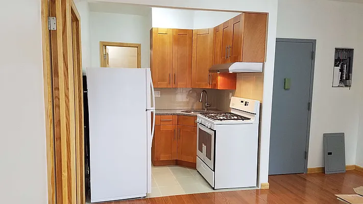 Rented by Century 21 New Golden Age Realty | media 9