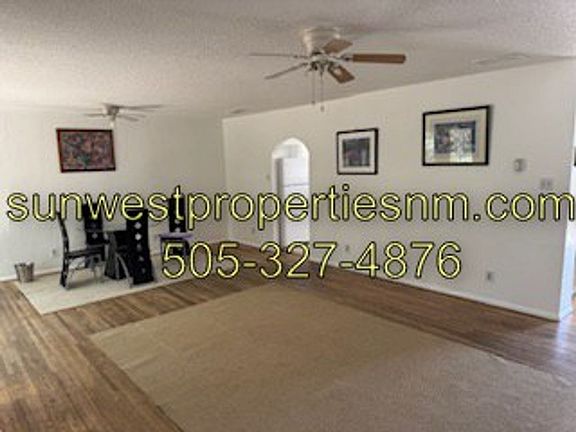 4th image of 903 N Gladeview Dr