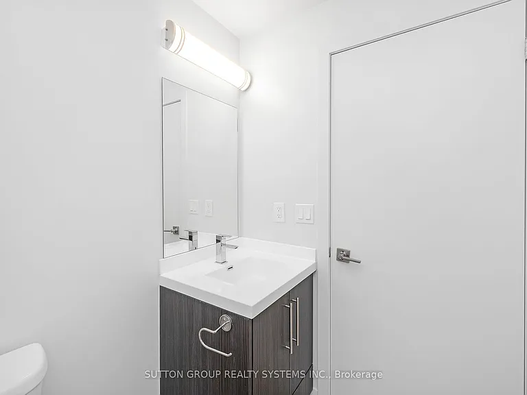 Fairview St — Photo 21