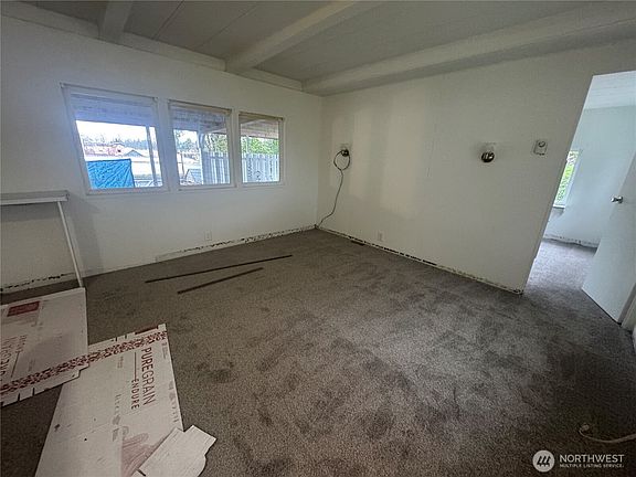 3rd image of 1738 Higgins Road SE