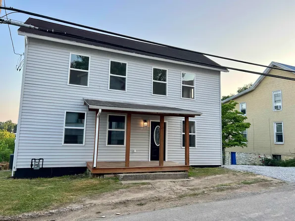 23 Freeland St, Fairmont, WV 26554
