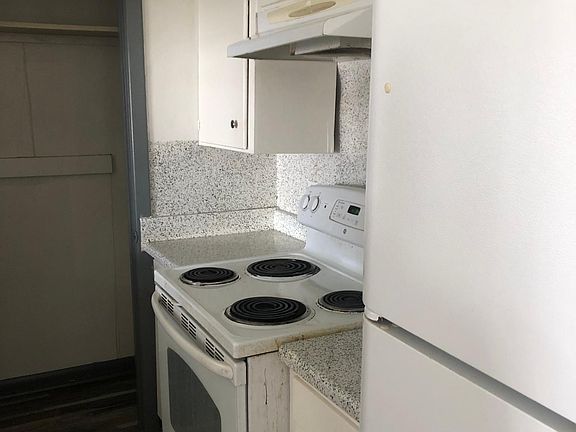5th image of 320 Market St #6