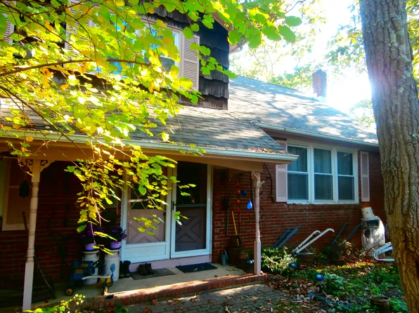 66 Cold Indian Spring Rd, Ocean, NJ 07712
