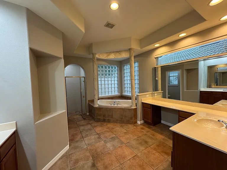 2521 Roat Dr — Photo 16