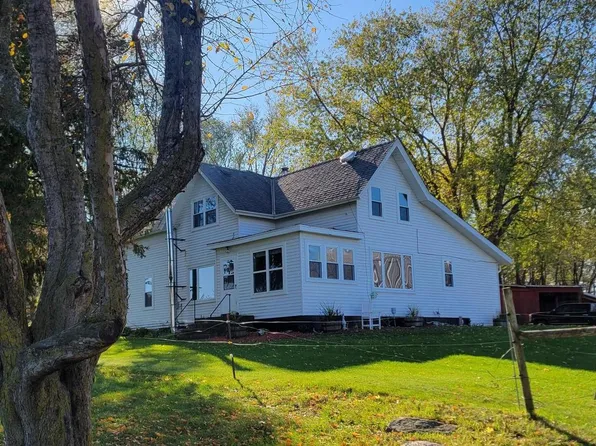 N4753 Paradise ROAD, Helenville, WI 53137