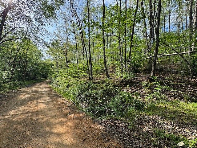 1st image of 455 Moss Spring Hollow Rd