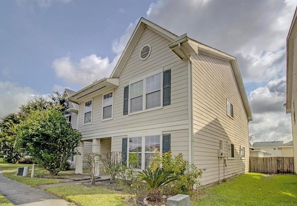 1st image of 19411 Green Chase Ln