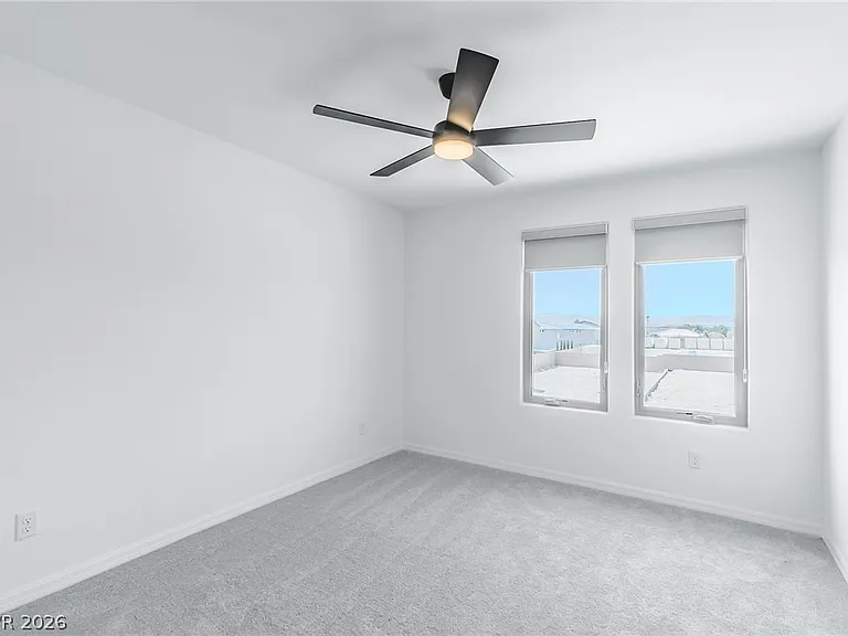 6846 W Ford Ave — Photo 27