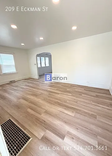 209 E Eckman St Photo 1