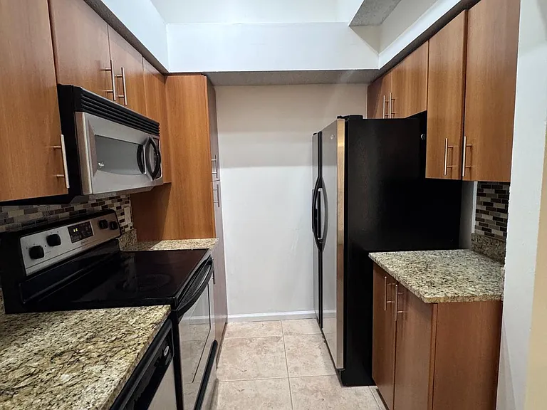 1125 Crystal Way #F — Photo 13