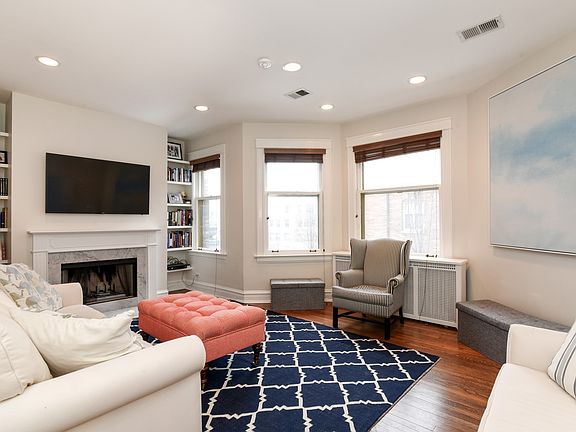4th image of 510 Lee St APT 2