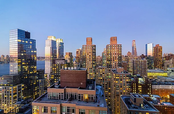 Rented by The Dermot Realty Management Company | media 9