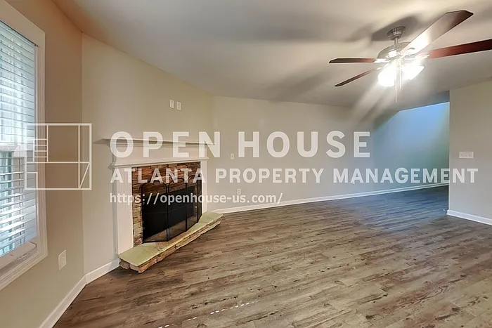 3 bed, 2.5 bath, 1799 sqft, $1,895 — Photo 4