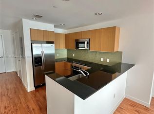 1060 Brickell Ave APT 3913, Miami, FL 33131