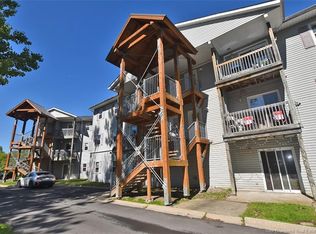 60 Goodine St #209, Fredericton, NB E3B 9N5