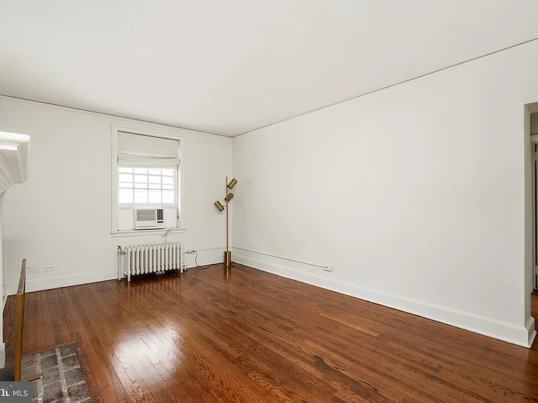 25 Palmer Sq W #A — Photo 10