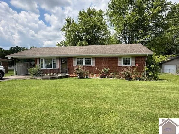200 W Sandra Dr, Princeton, KY 42445