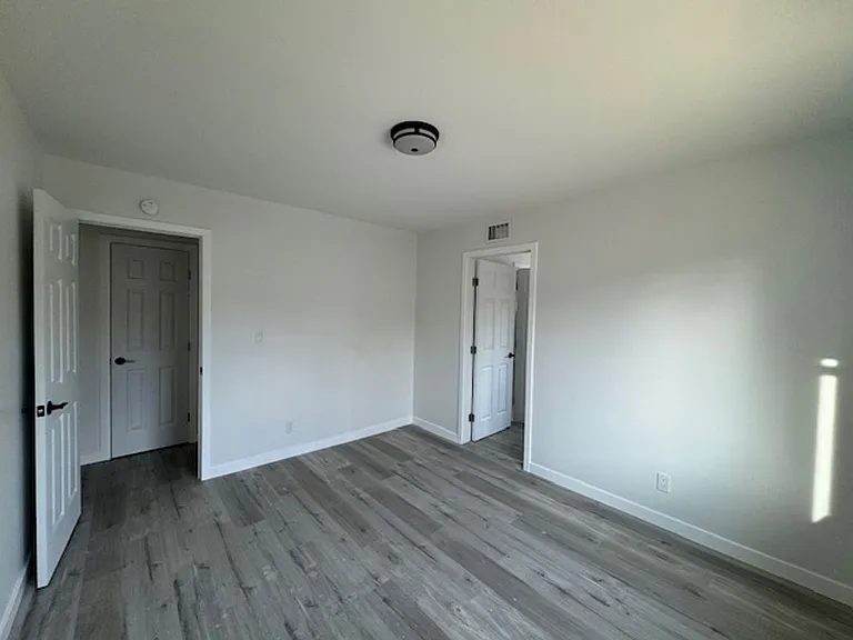 5428 Sale Ave — Photo 14