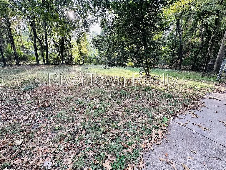 842 Isabelle St — Photo 20