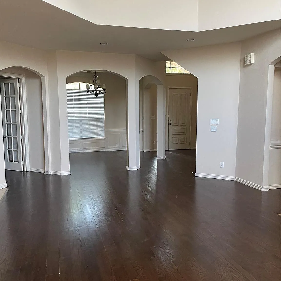 4 bed, 3.5 bath, 3516 sqft, $3,495 — Photo 4