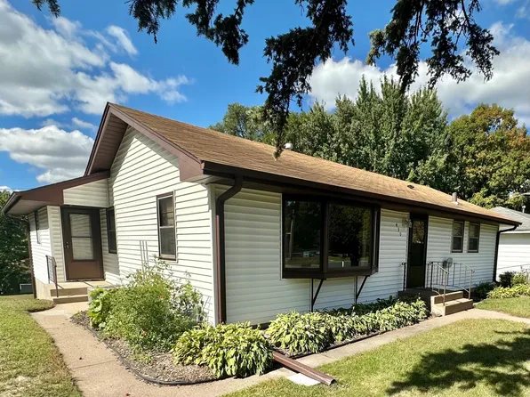 430 11th Ave NW, New Brighton, MN 55112