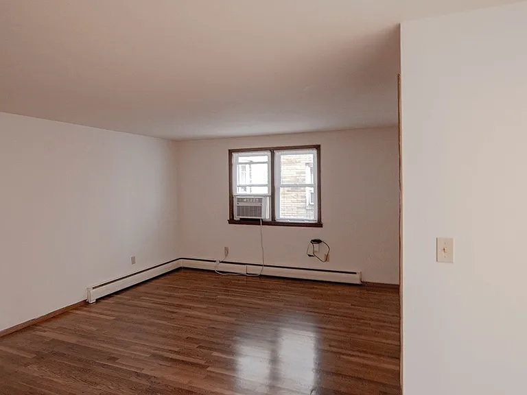 State Street Apartments — Photo 59