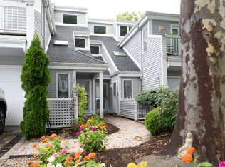 179 Breakers Ln #179, Stratford, CT 06615