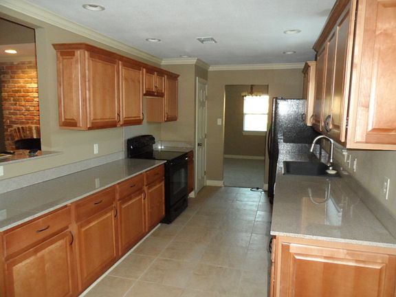 kitchen w granite