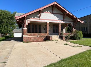 315 S Lake St, Aurora, IL 60506