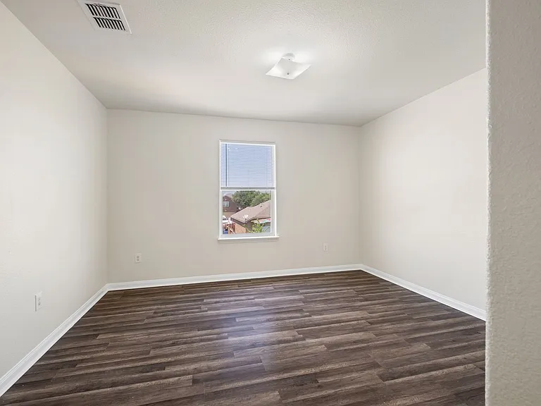 19420 James Manor St — Photo 16