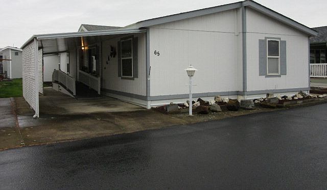 1st image of 65 Onyx St