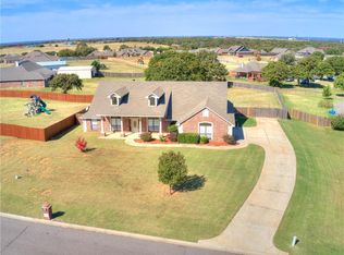 1836 Preakness Path, Guthrie, OK 73044