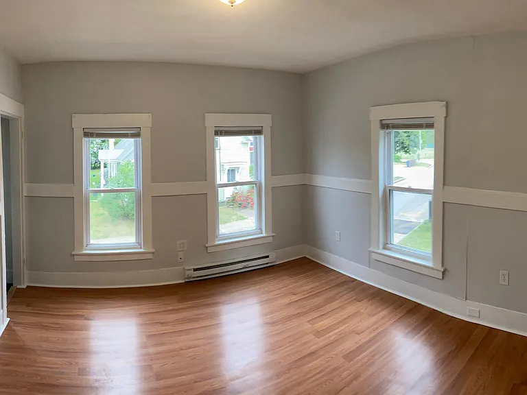 13 West St #4 — Photo 4