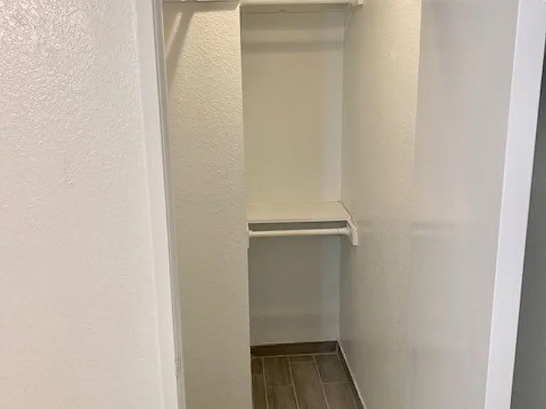 4809 Hahn Ave #24 — Photo 7