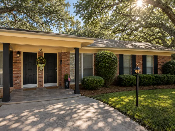 51 Ogden St APT A, Jekyll Island, GA 31527