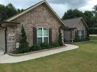 17342 Rolling Crest Dr, Lindale, TX 75771