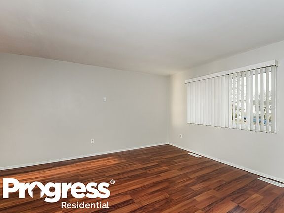 5th image of 1226 Borden Dr