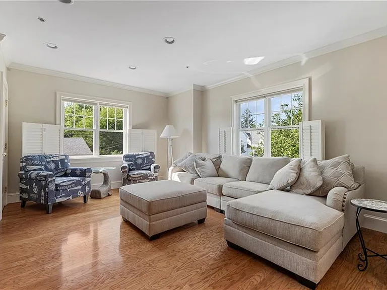 50 Clemence St #50 — Photo 2