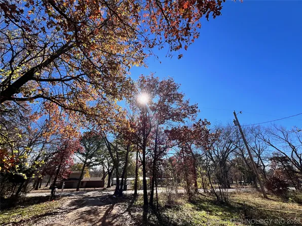 1750 Rolling Hills Rd, Lone Grove, OK 73443