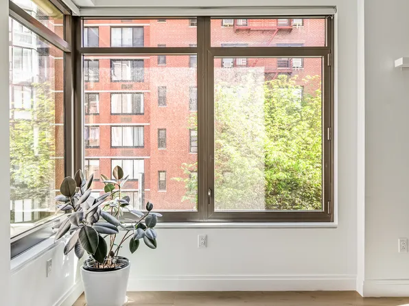 212 West 95th Street 3C image 2 of 13