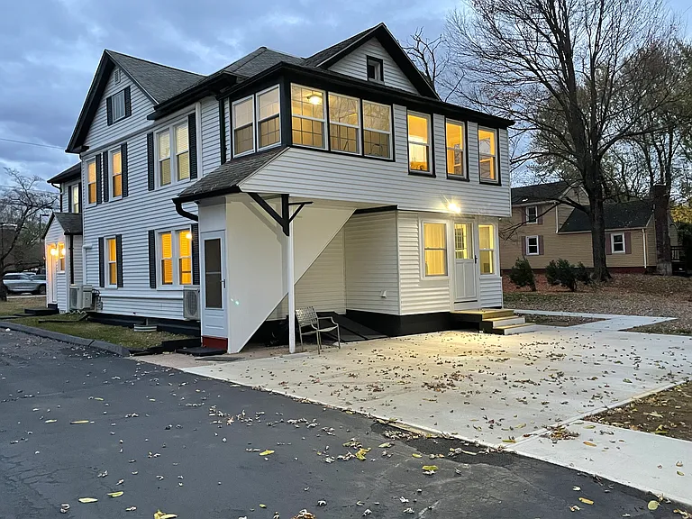 415 Naubuc Ave #1 — Photo 6