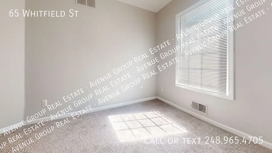 2nd Months' Rent Free! Updated 3-Bedroom Townhome For Lease In Pontiac — Photo 4