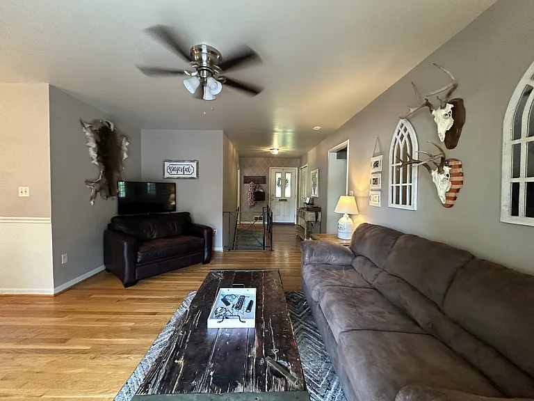 3910 Forest Grove Dr — Photo 7