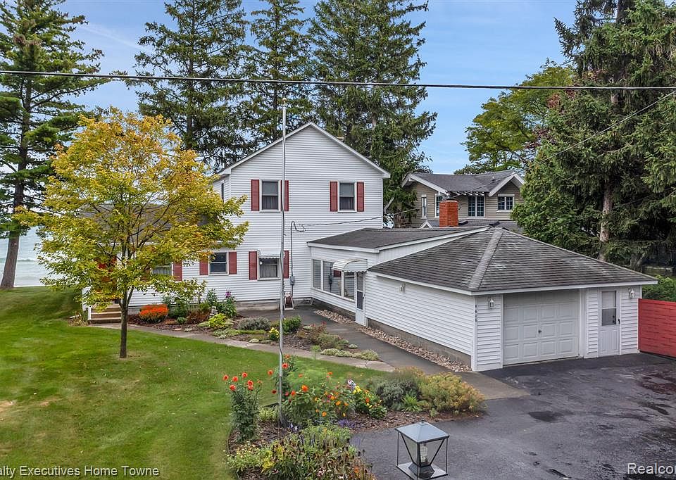 4606 Lakeshore Rd, Fort Gratiot, MI 48059 Zillow