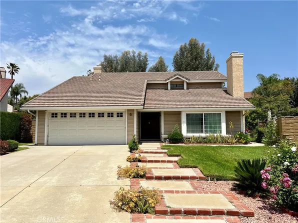 6 Blacksmith Cir, Pomona, CA 91766
