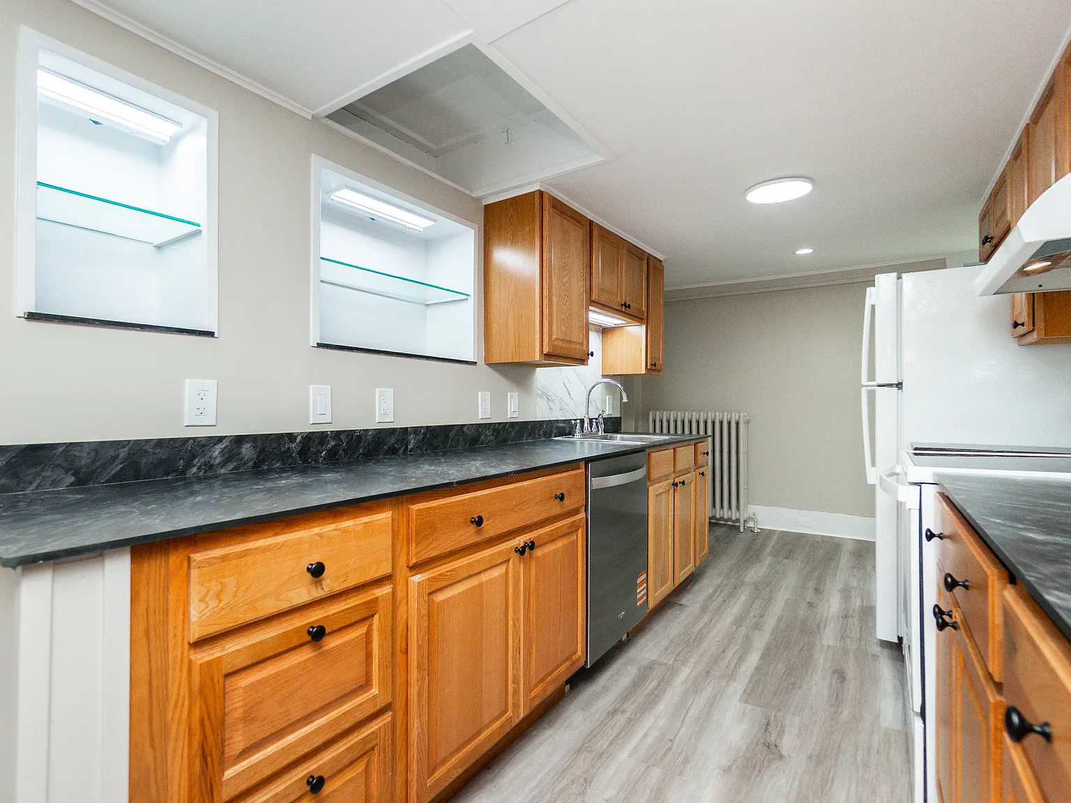 1 bed, 600 sqft, $2,075 — Photo 3