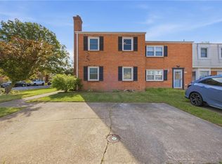 414 Chinaberry Cir, Virginia Beach, VA 23454