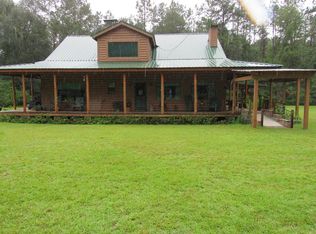 363 Allen Carver Rd, Nicholls, GA 31554