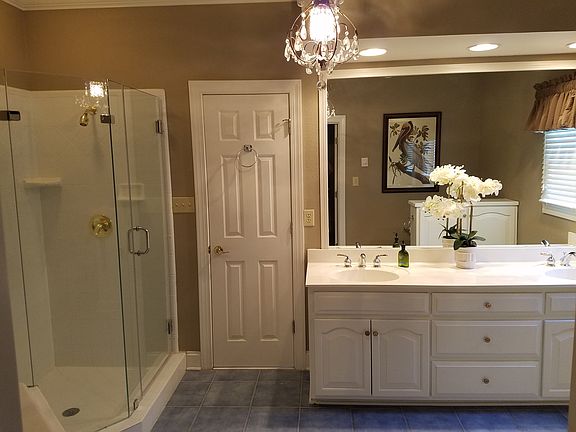5th image of 4109 Hanks Creek Ln